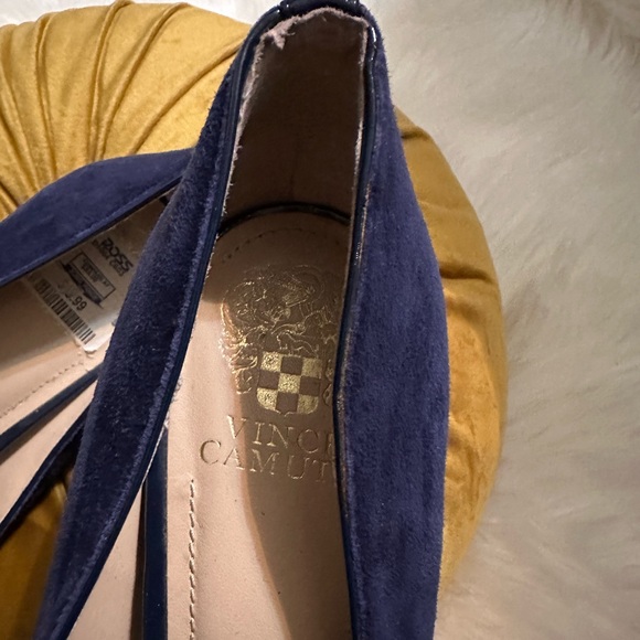 Navy Pumps - Picture 3 of 8